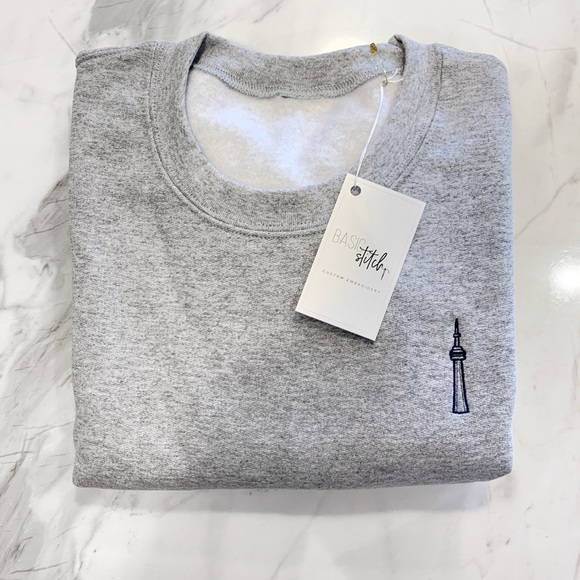 CN Tower embroidered sweater and tee - Picture 2 of 3